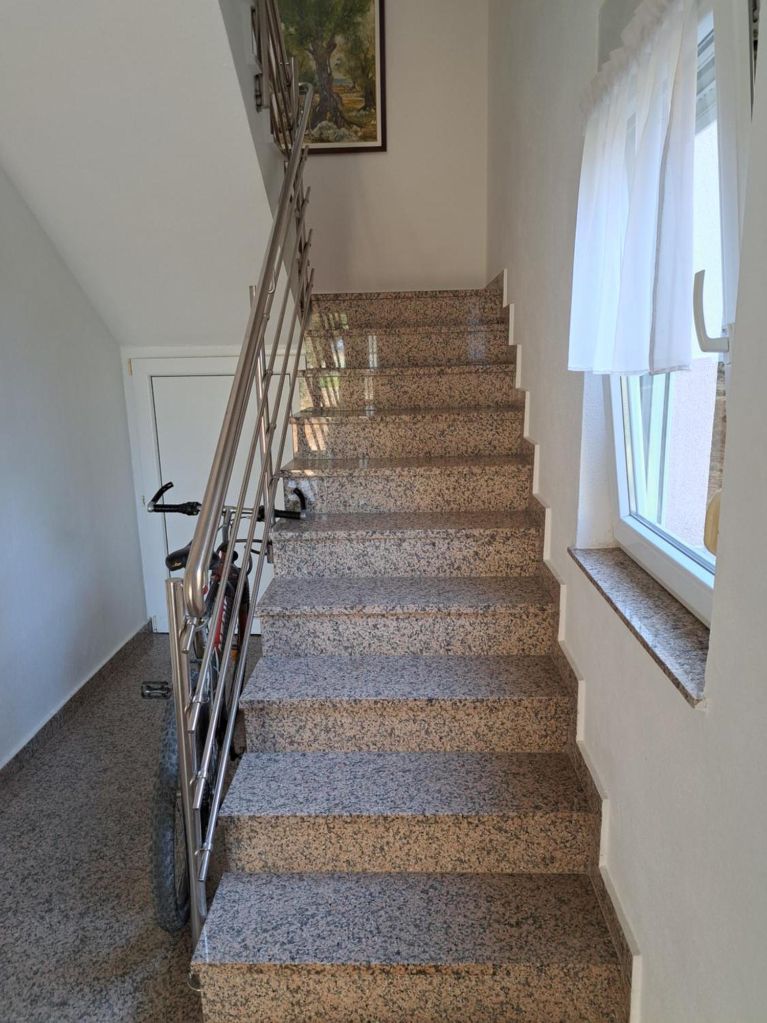Apartments Pink House 波弗加纳 外观 照片